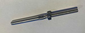 Lisovací nerezová koncovka pro lanko 2,5 mm, pravý závit M5, nerez A4