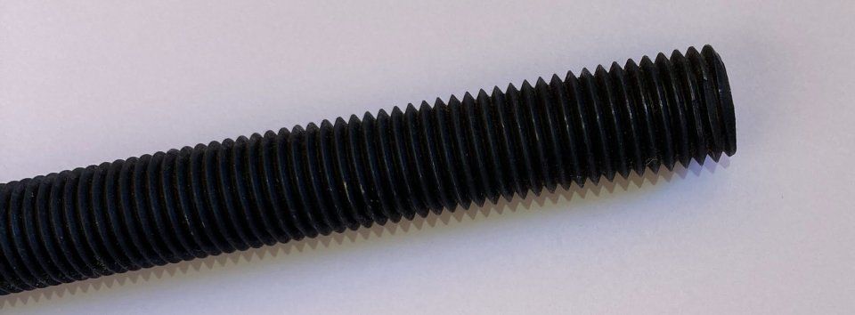 Závitová tyč - M20, délka 1000mm, tř. pevn. 4.8, DIN 976, černá